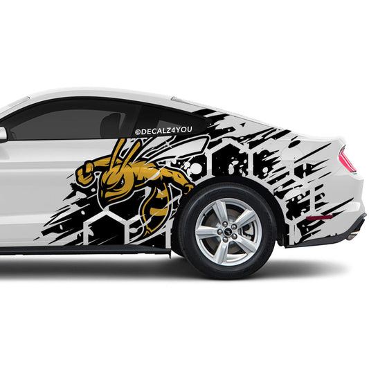 Angry Large Hornet Side Graphic Includes Driver & Passenger Mustang 2015 - Current